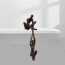 Escultura de Decoração Homem e Mulher em Resina