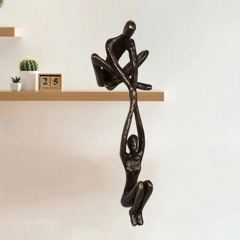 Escultura de Decoração Homem e Mulher em Resina